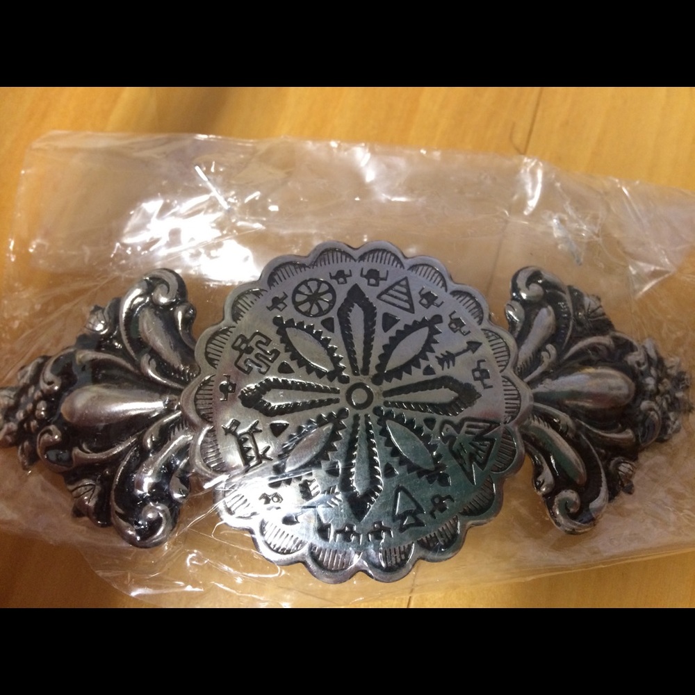 Large Western look silver tone Barrett.